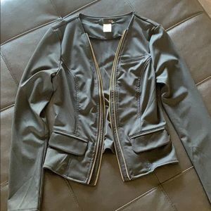 Black long sleeve blazer